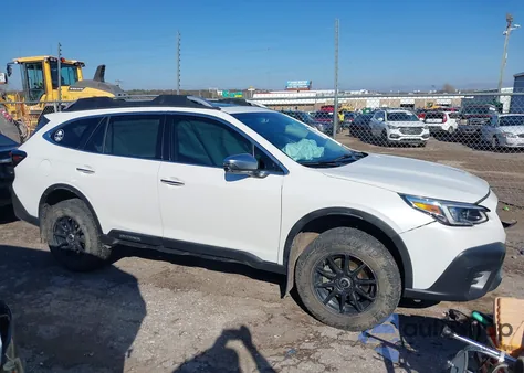 2020 Subaru Outback Touring z USA, uszkodzony, nr VIN 4S4BTAPC3L3215442